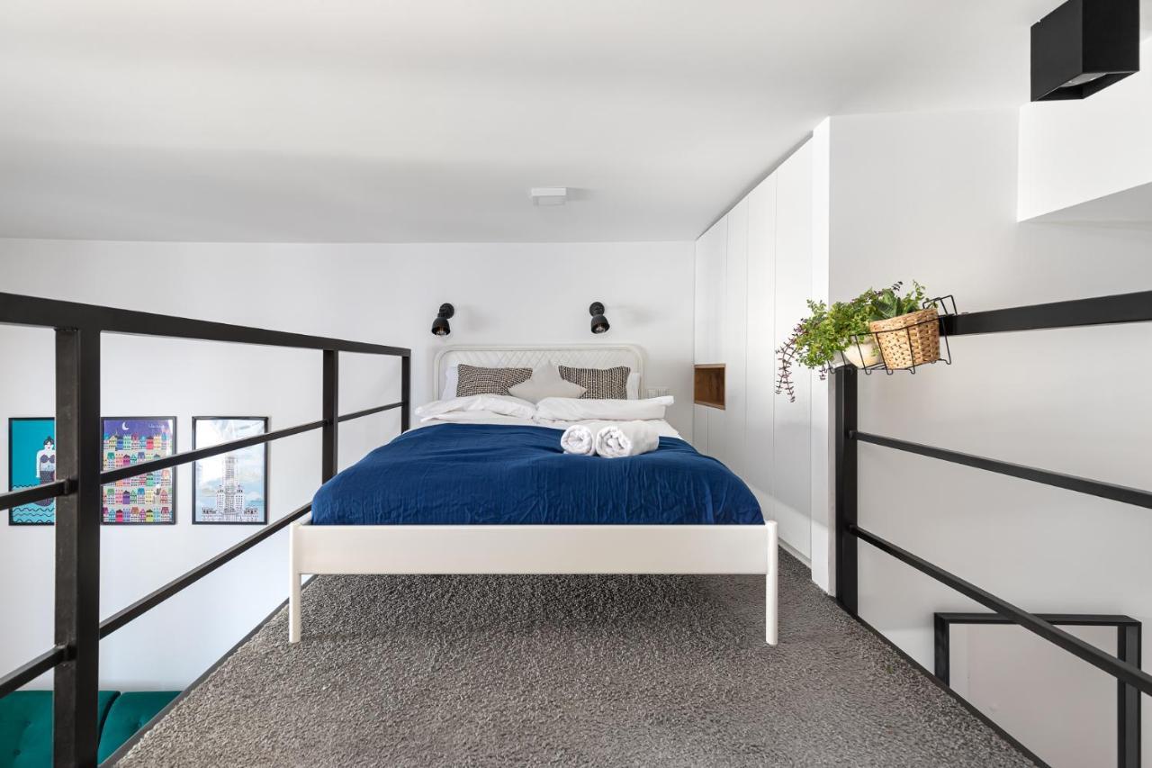 Stylowe Studio Z Antresola Warszawa Extérieur photo